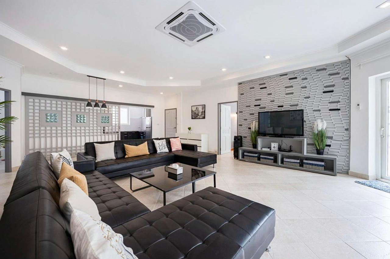 פאטאיה Majestic Residence Pool Villa 4 Bedrooms Private Beach מראה חיצוני תמונה