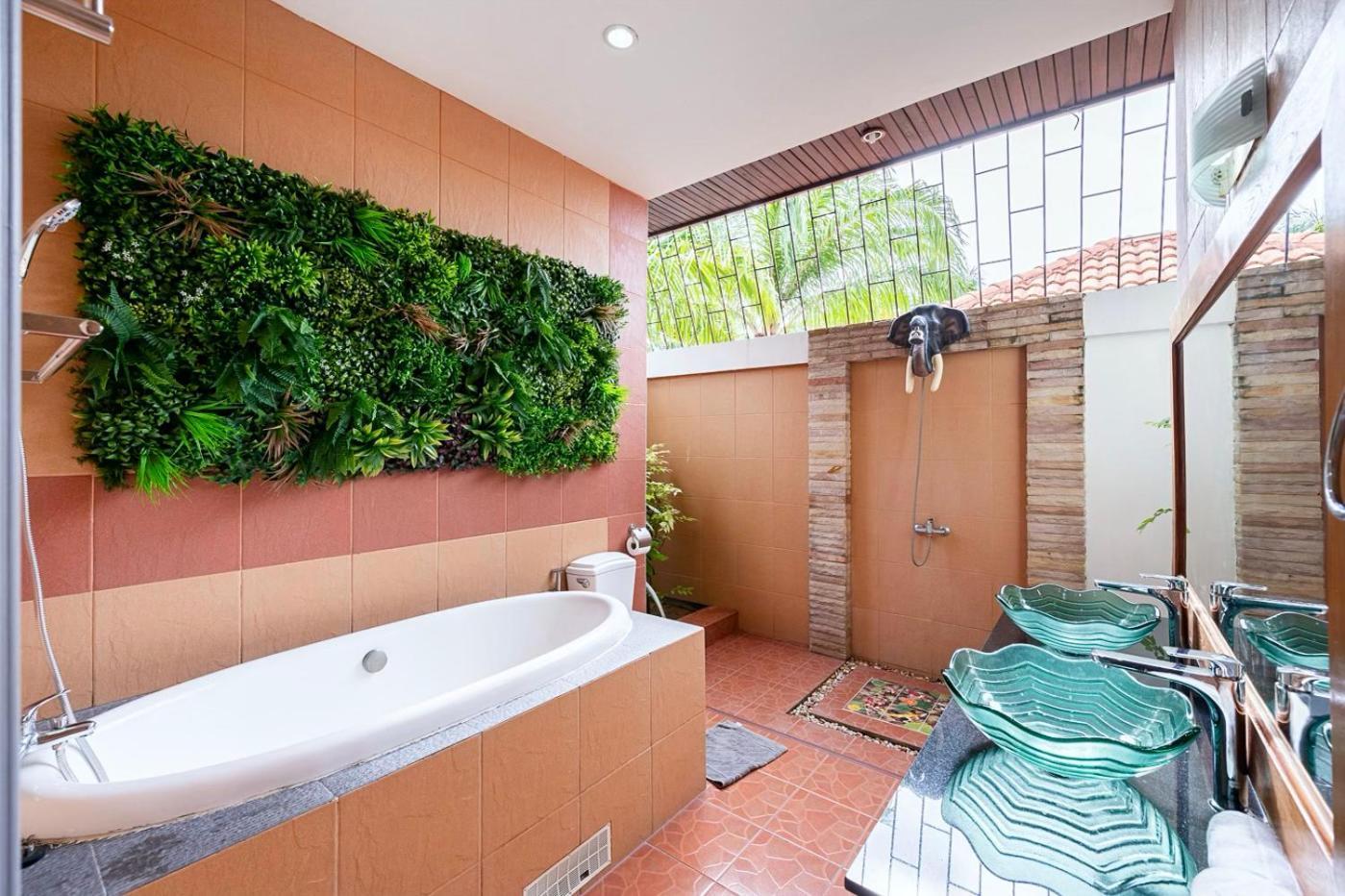 פאטאיה Majestic Residence Pool Villa 4 Bedrooms Private Beach מראה חיצוני תמונה
