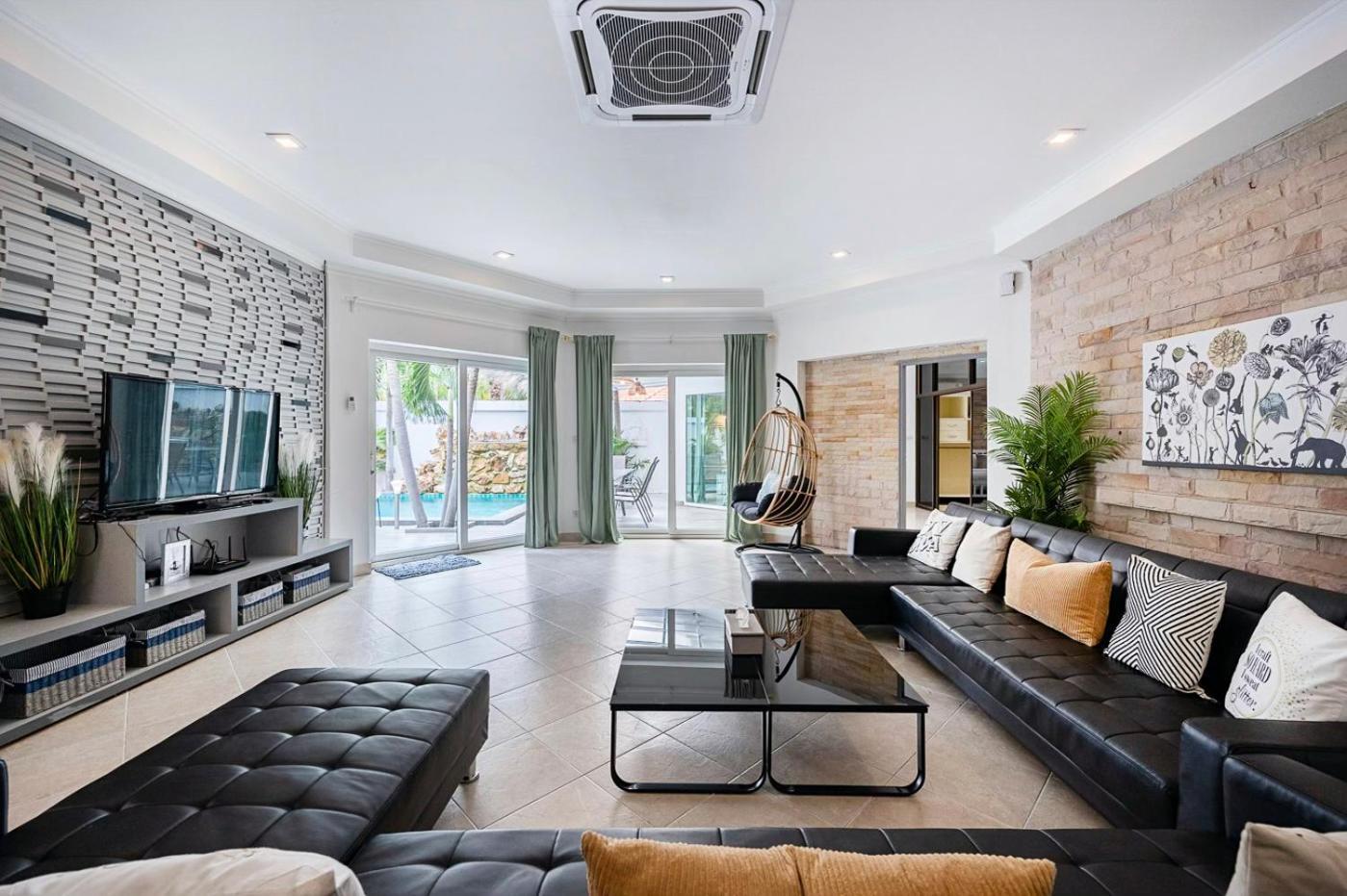 פאטאיה Majestic Residence Pool Villa 4 Bedrooms Private Beach מראה חיצוני תמונה