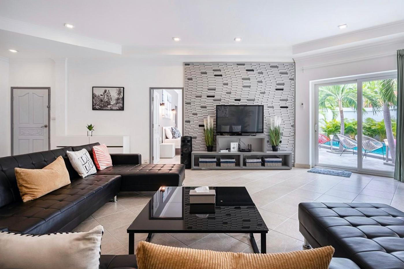 פאטאיה Majestic Residence Pool Villa 4 Bedrooms Private Beach מראה חיצוני תמונה